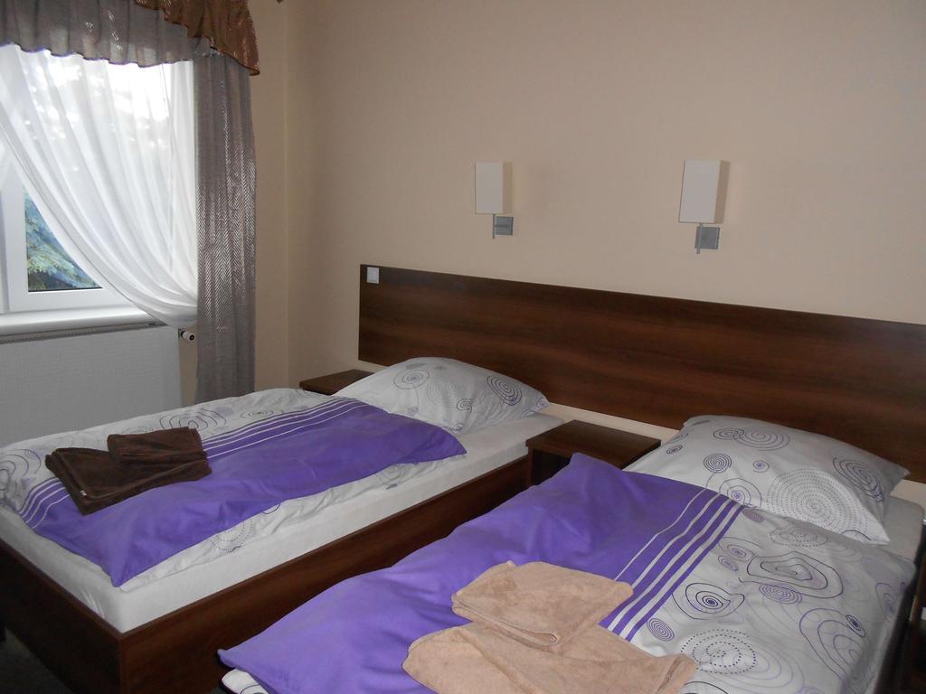 Pensjonat Nad Jeziorem Hotel Myślibórz Стая снимка